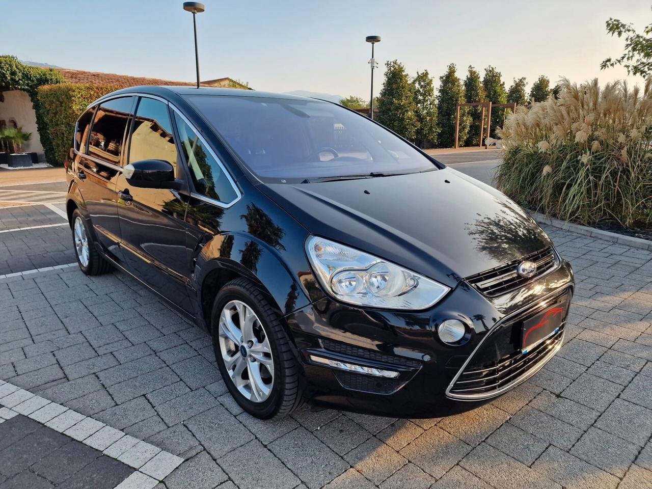 Ford S-Max 2.0 TDCi 163CV New Titanium