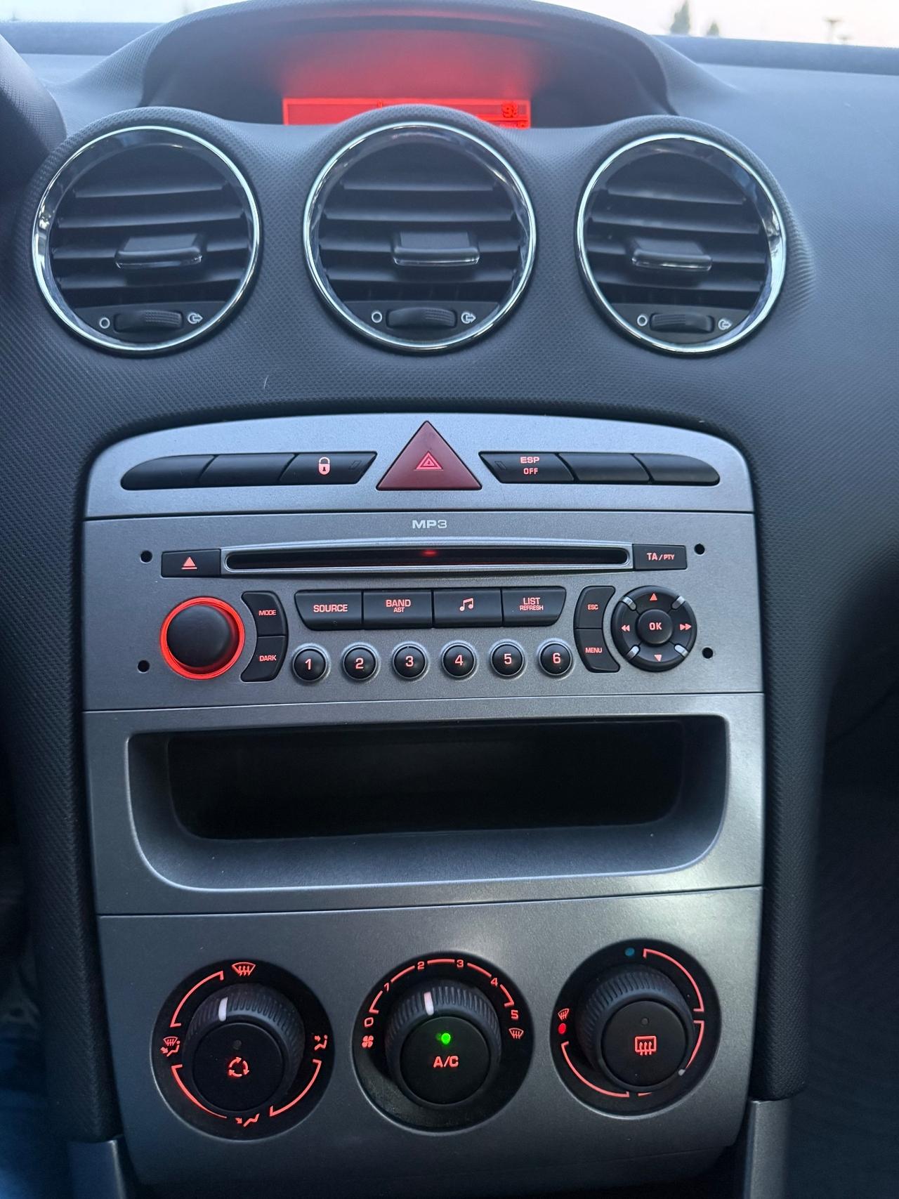 Peugeot 308 1.6 VTi 120CV 5p. Tecno