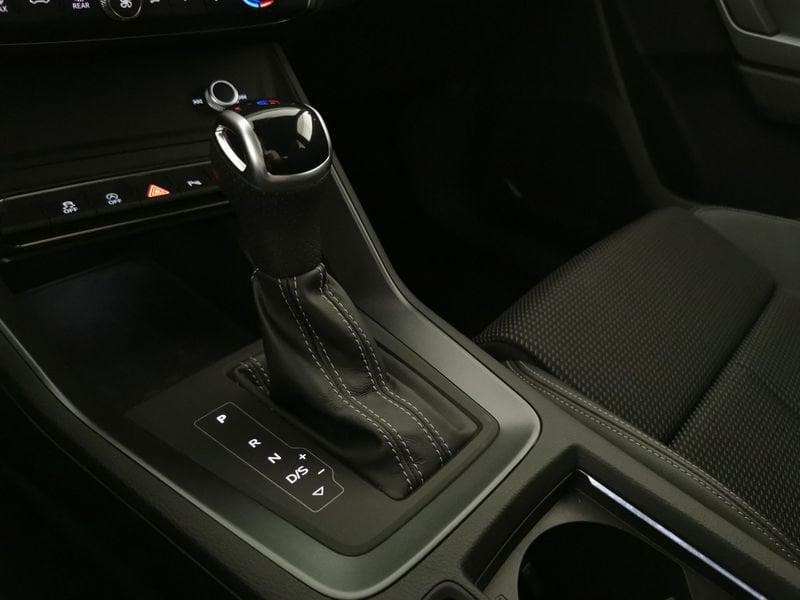 Audi Q3 35 2.0 tdi S line edition s-tronic