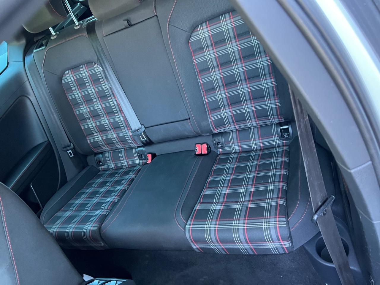 Golf 7 Gti 220cv leggere descrizione