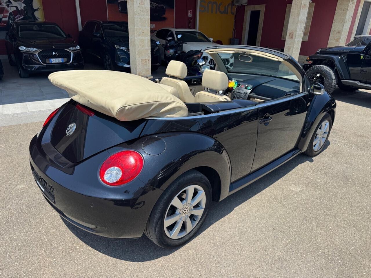 Volkswagen New Beetle 1.9 TDI 105CV Cabrio pelle b