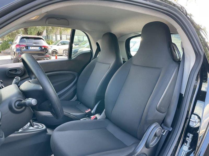 smart fortwo EQ PURE 4,6KW
