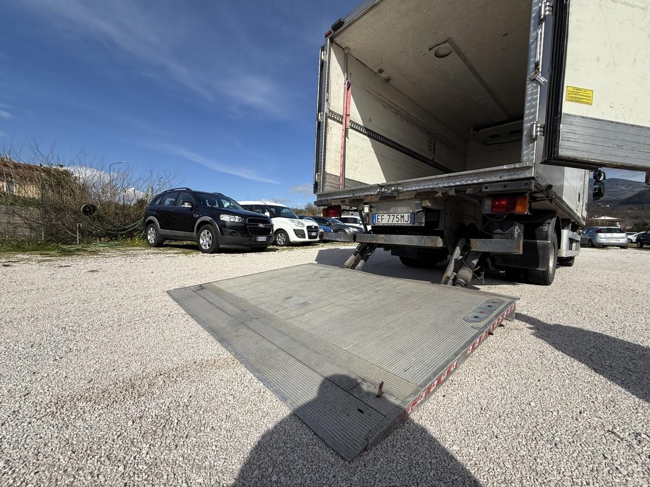 IVECO Eurocargo E5 100E22 con sponda idraulica e sospensioni regolabili/automatiche