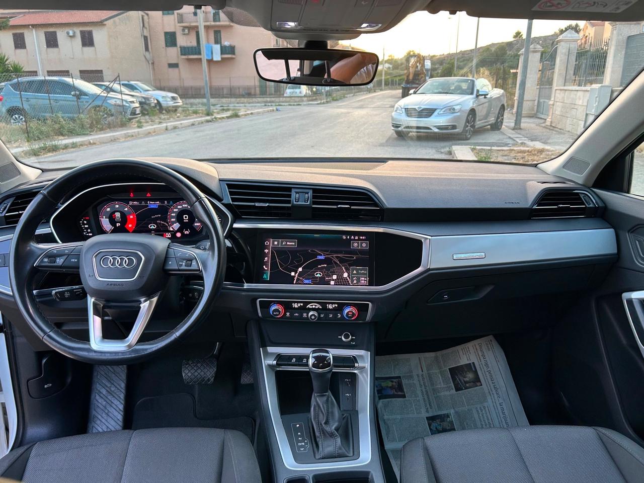 Audi Q3 35 TDI S tronic Business 2022