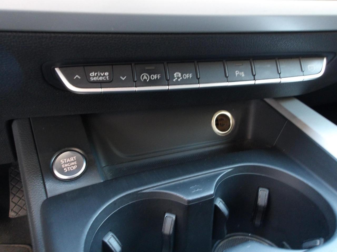 Audi A4 Avant 35 2.0 tdi Design 150cv s-tronic