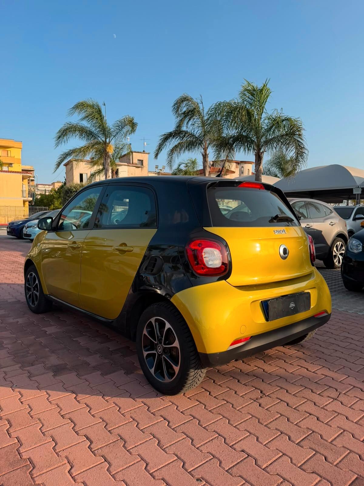 Smart ForFour 70 1.0 Youngster