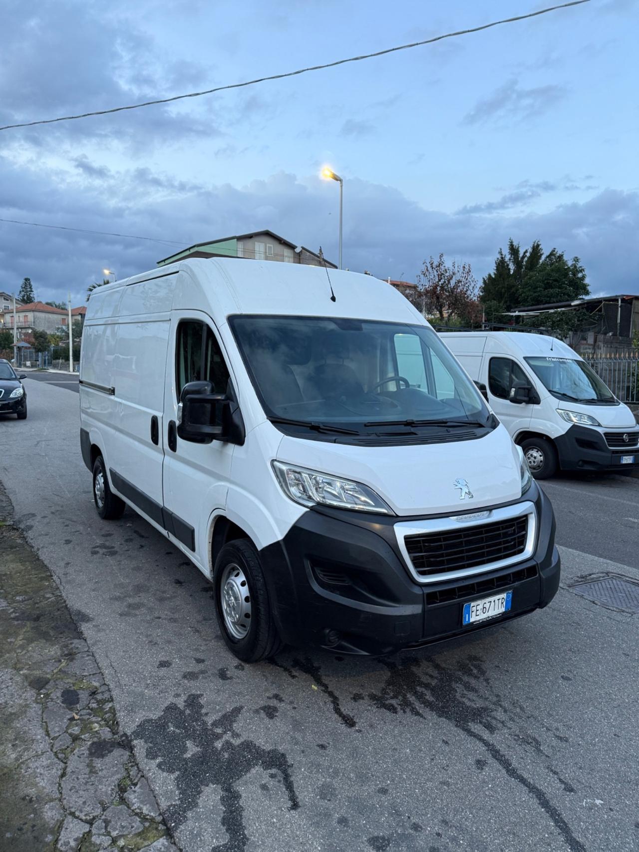Peugeot Boxer 2.0 Diesel 130cv