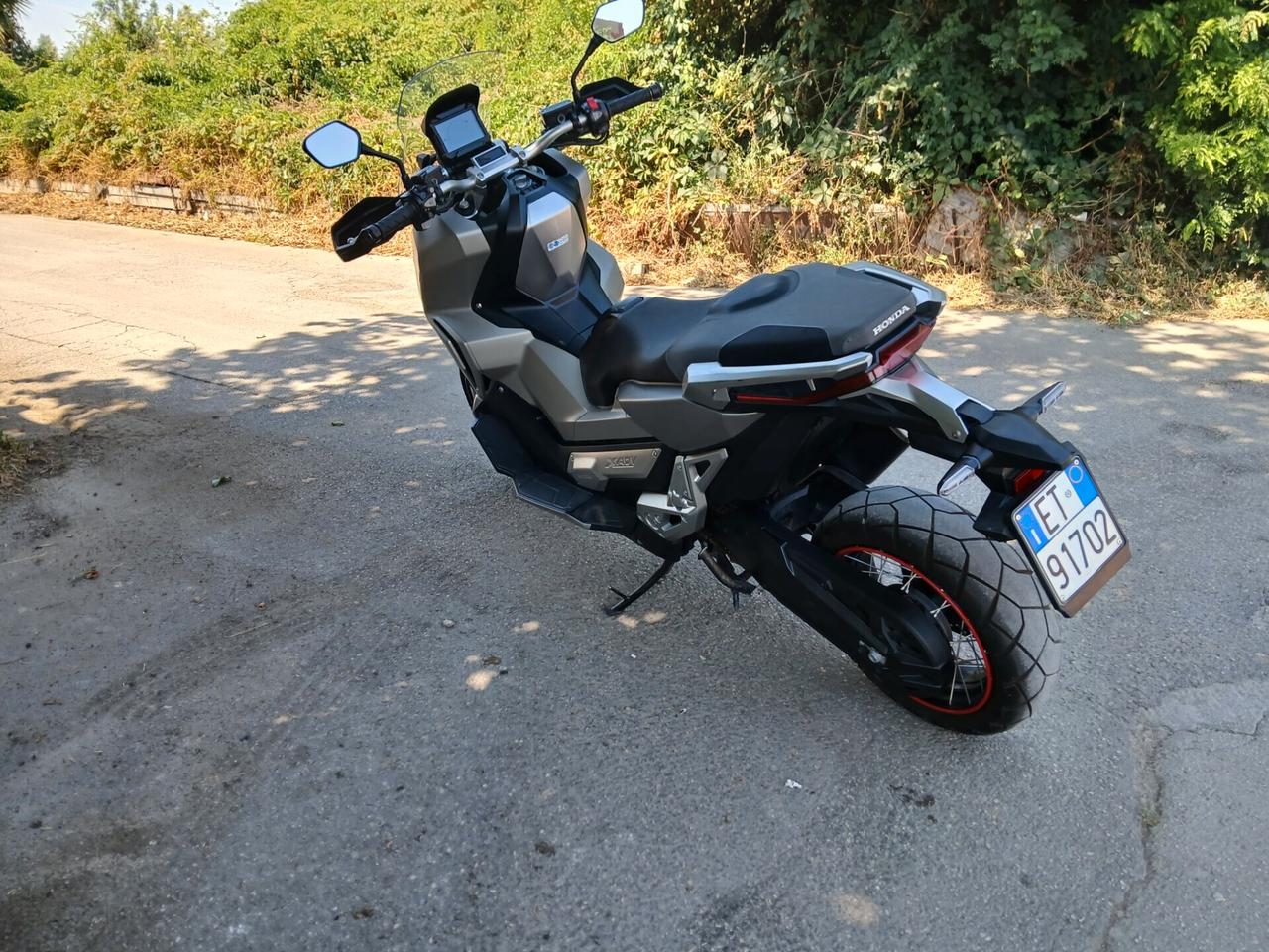 Honda X-ADV 750 anno 2019 ... 18 mila km