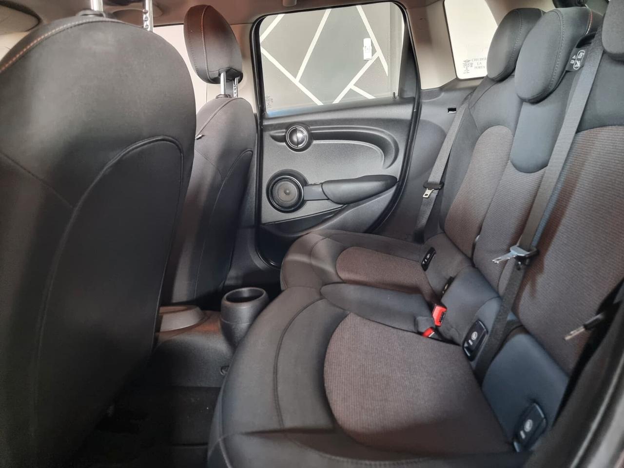Mini 1.2 One 5 porte NEOPATENTATI