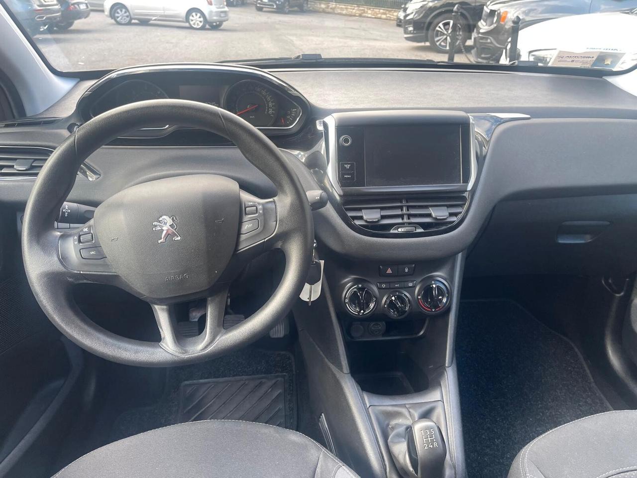 Peugeot 208 1.4 HDi 68 CV 5 porte Allure