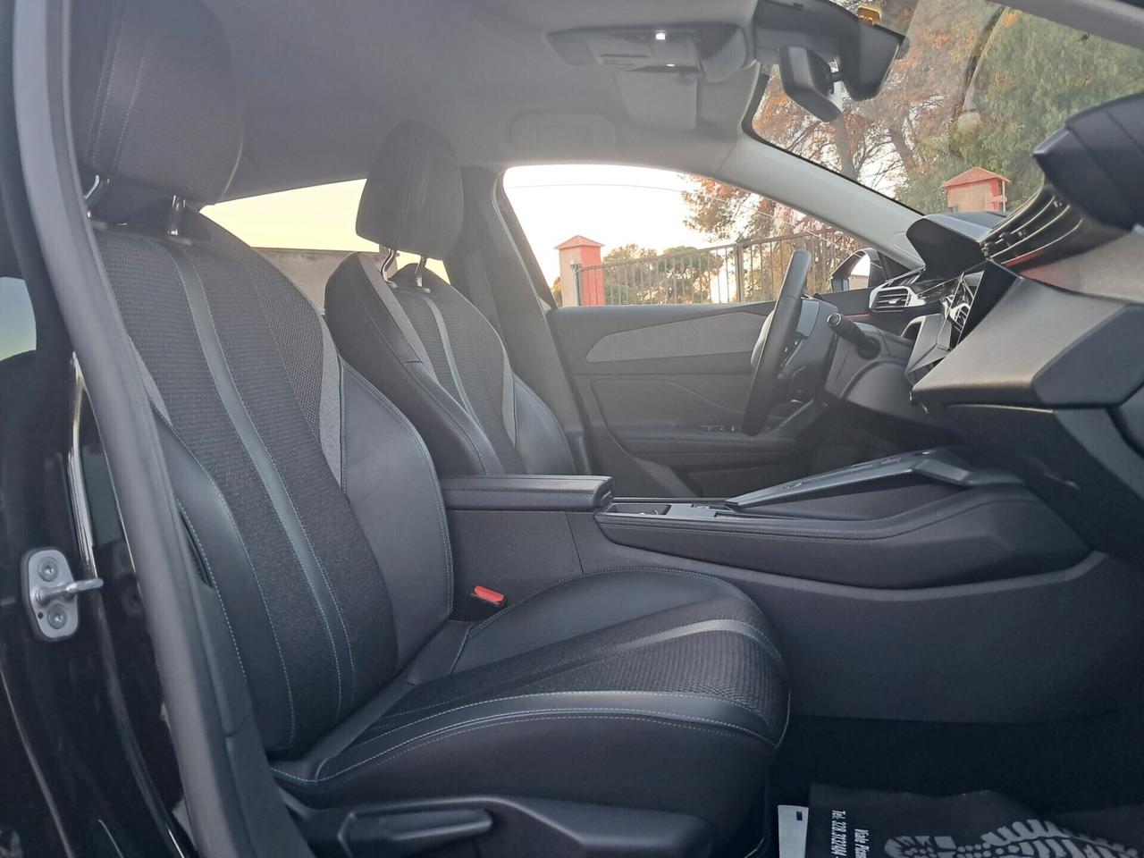NEW Peugeot 308 HDi 130cv EAT8 Allure *LED-PELLE-NAVY*