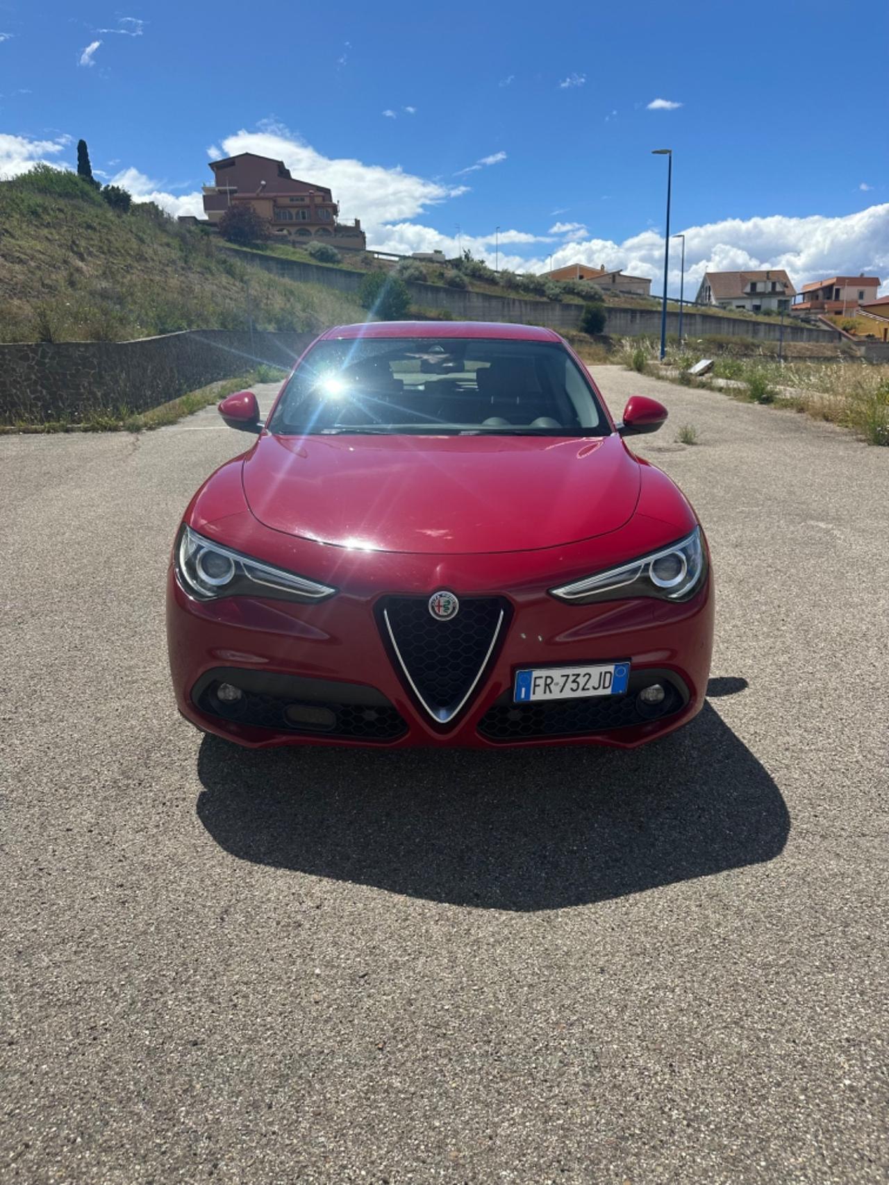 Alfa Romeo Stelvio 2.2 Turbodiesel 180 CV AT8 RWD Business