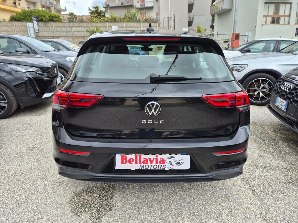 Volkswagen Golf 8 1.0 110CV eTSI EVO DSG Life