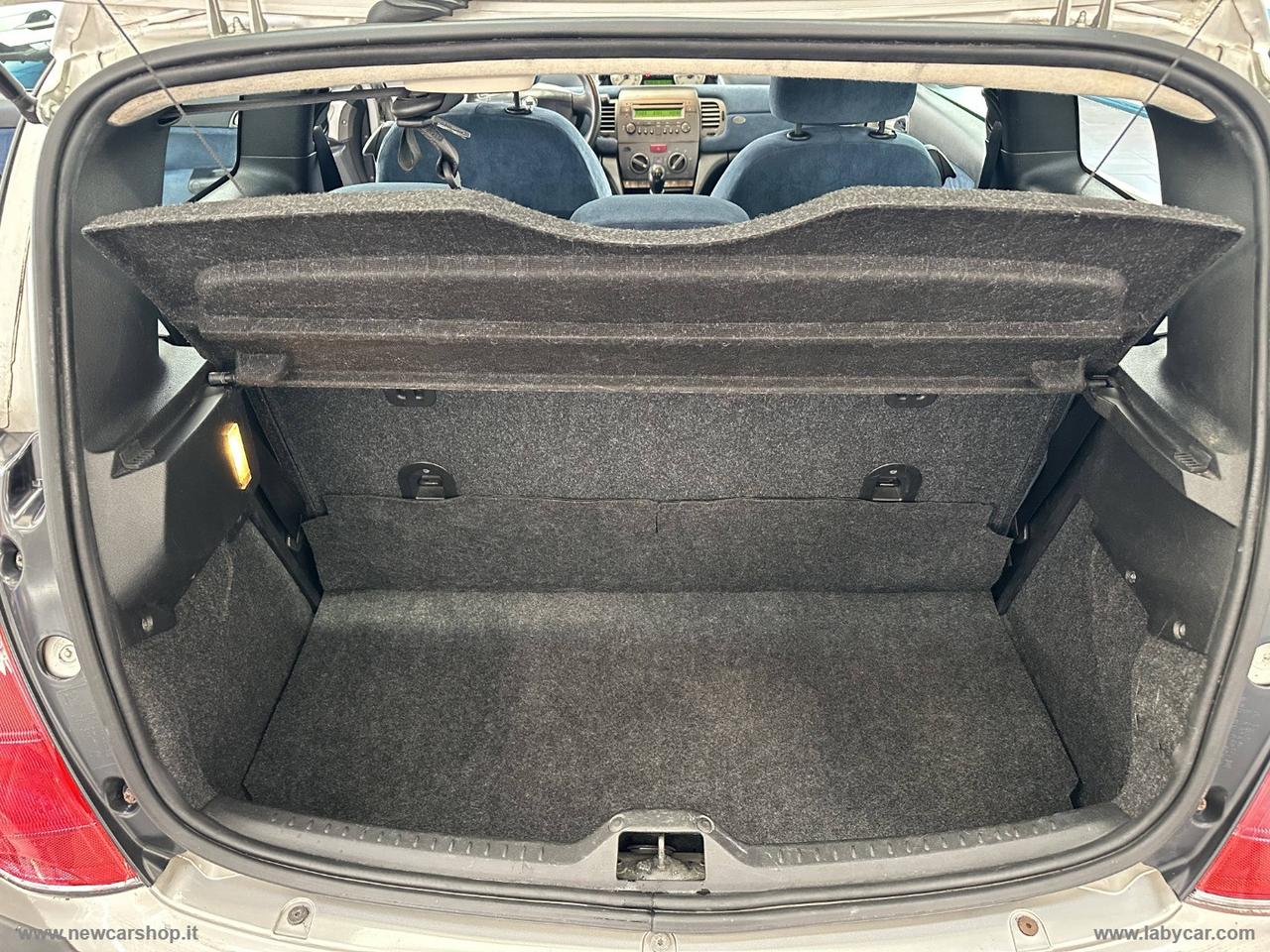 LANCIA Ypsilon 1.2 Argento NEOPATENTATI