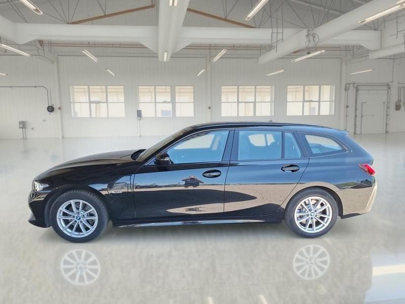BMW 320 TOURING AUTO STATION WAGON