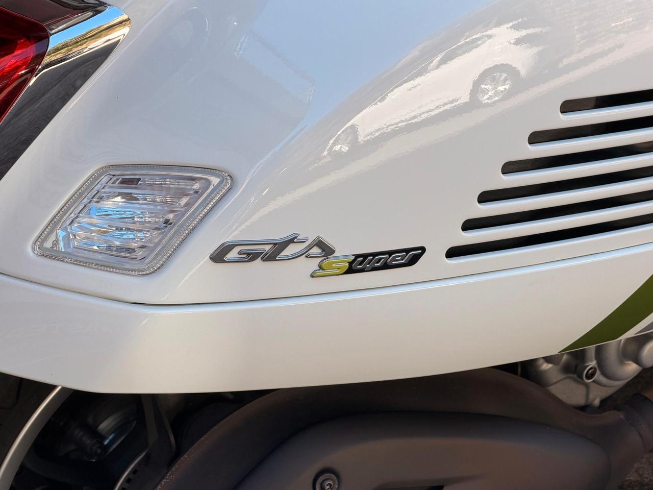 Piaggio Vespa 310 GTS hpe Super Tech - VENDUTA