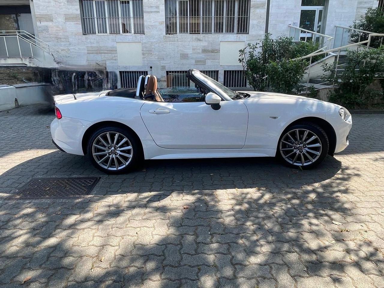 Fiat 124 Spider Lusso 1.4 Multiair Turbo #6089