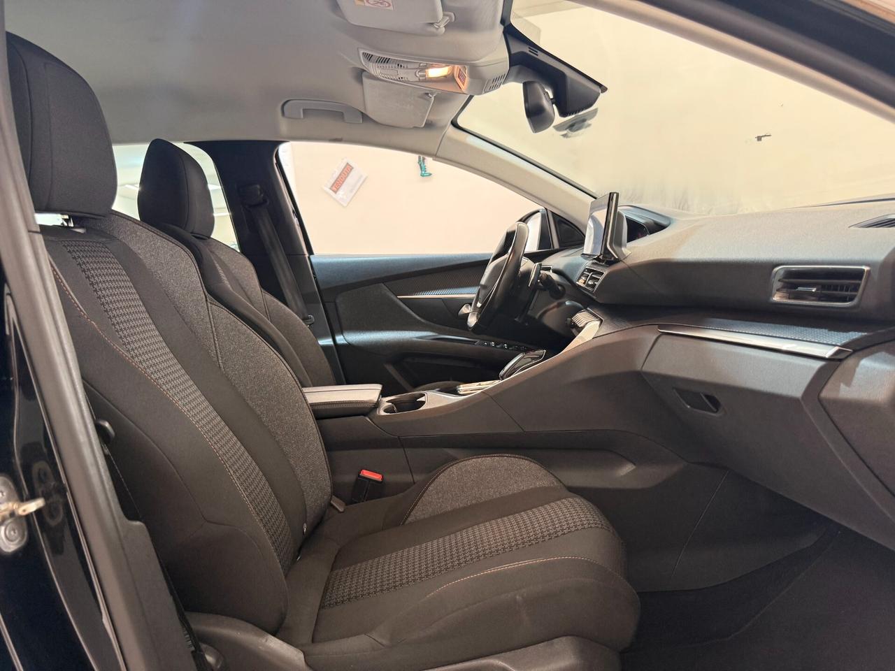 Peugeot 3008 BlueHDi 130 S&S Allure
