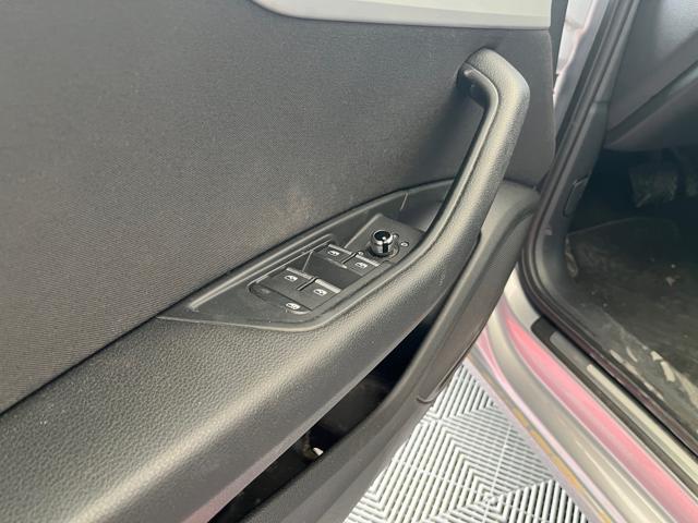 AUDI A4 Avant 40 TDI quattro S tronic Business