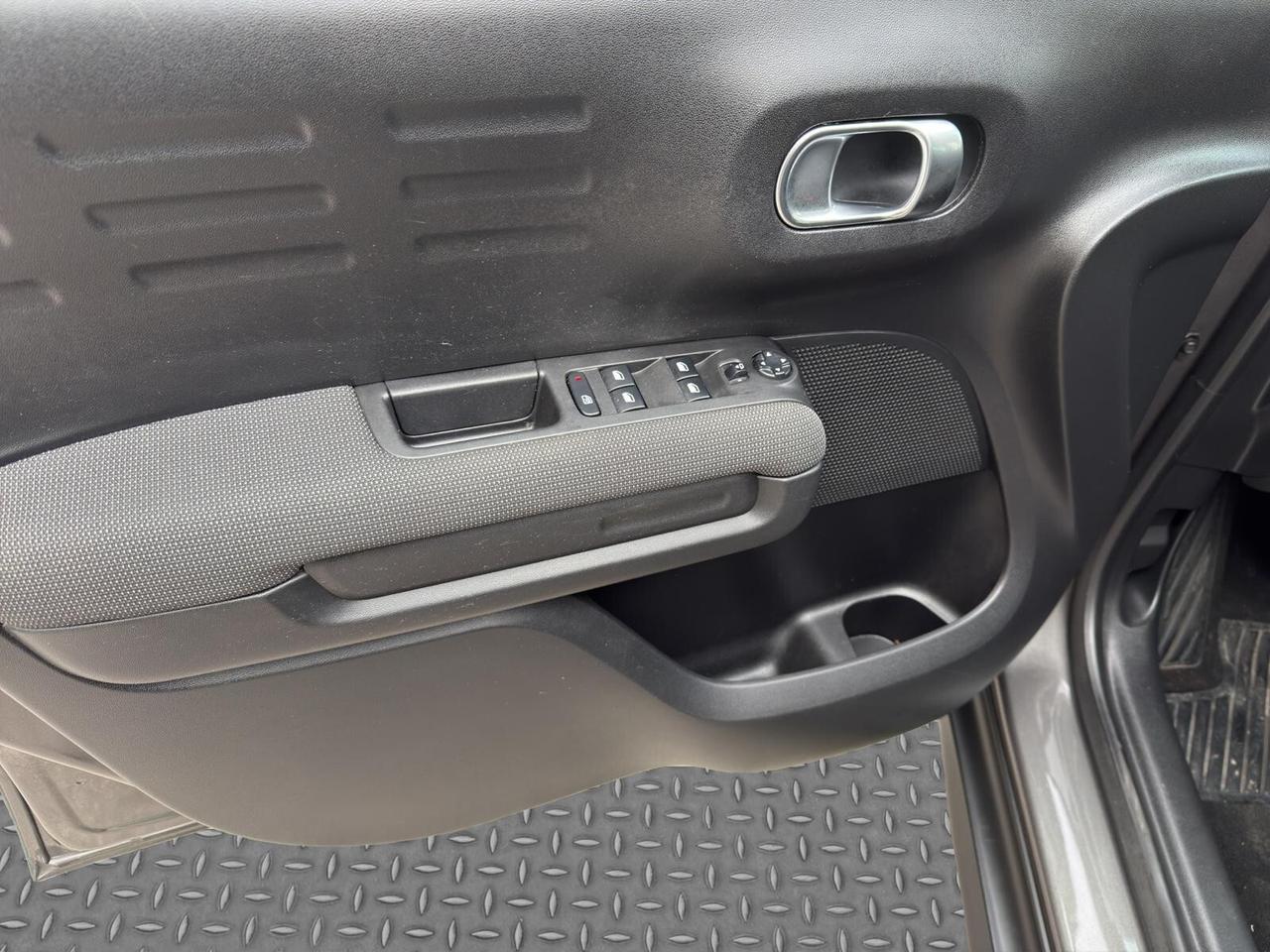 Citroen C3 Aircross 1.5 bluehdi 110cv Shine 2021