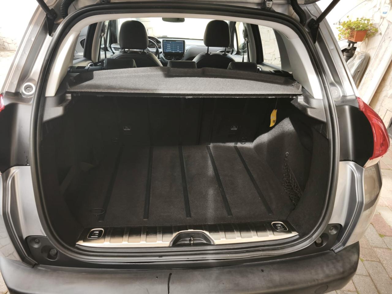 Peugeot 2008 1.6 VTi 120CV Allure