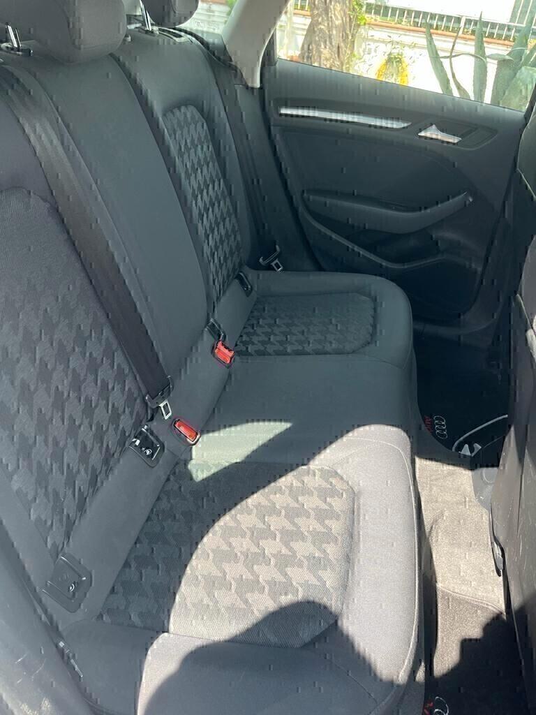 Audi A3 1.6 TDI Ambition GUIDA INGLESE CAMBIO AUTOMATICO 125.000 KM