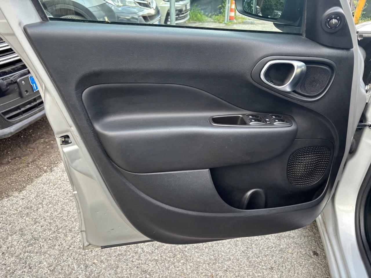 Fiat 500L 1.6 Multijet 7 POSTI Lounge