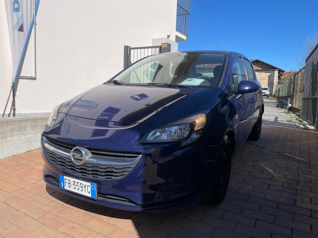 Opel Corsa 1.2 5 porte