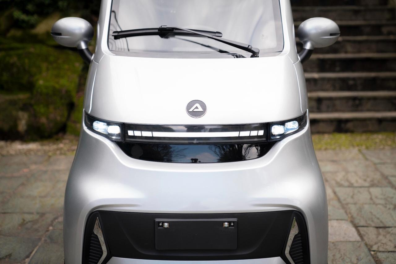 Scooter elettrico cabinato SENZA PATENTE