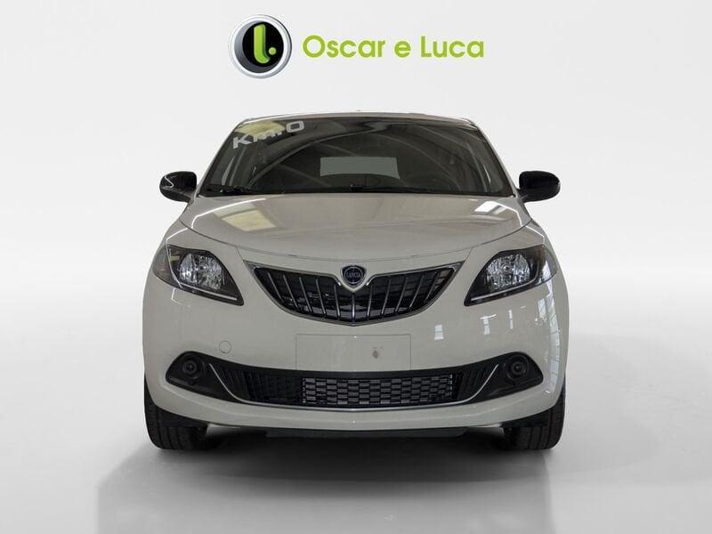 Lancia Ypsilon 1.0 Hybrid 70cv platino