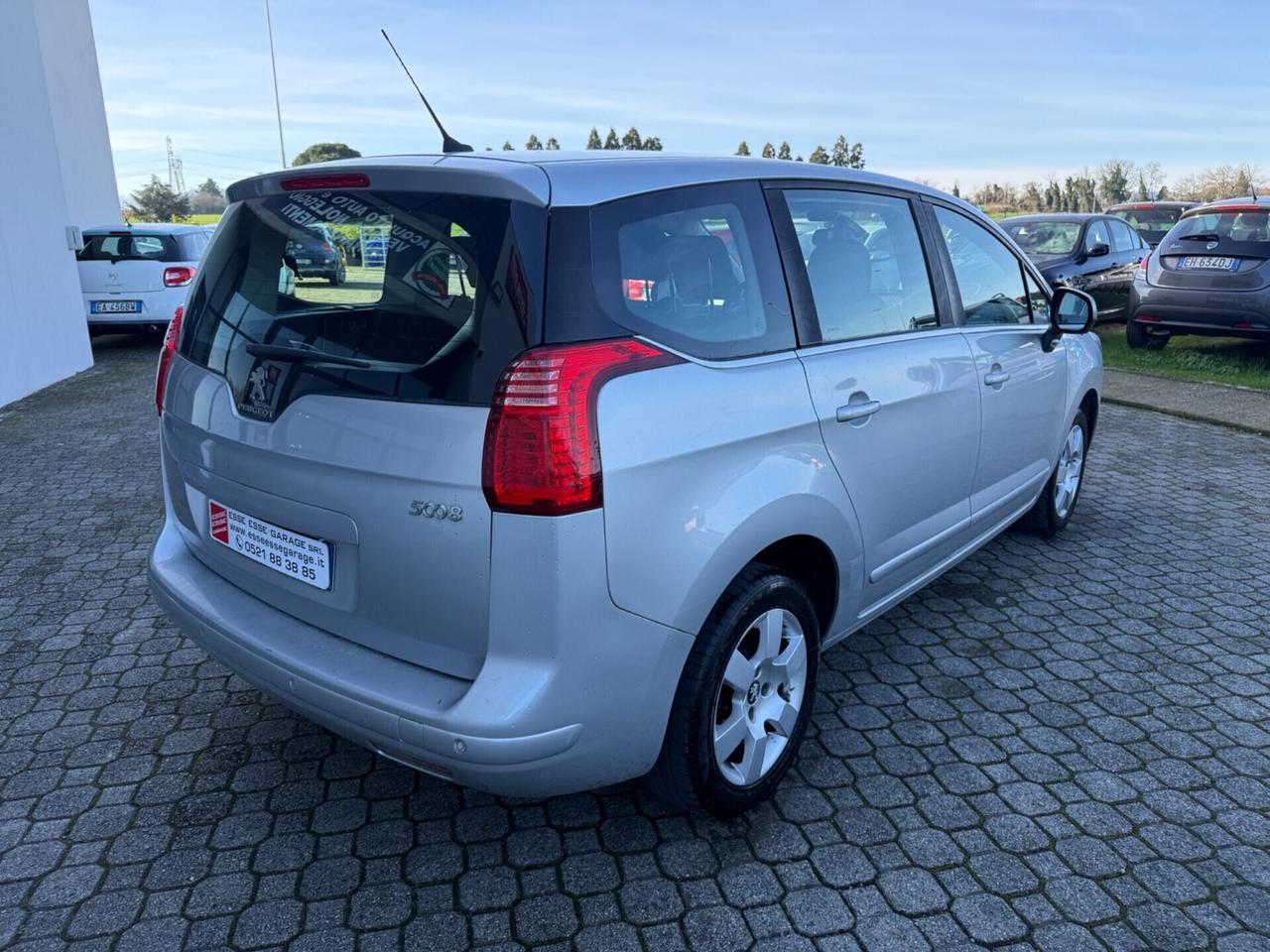 Peugeot 5008 BlueHDi 120 |7 POSTI