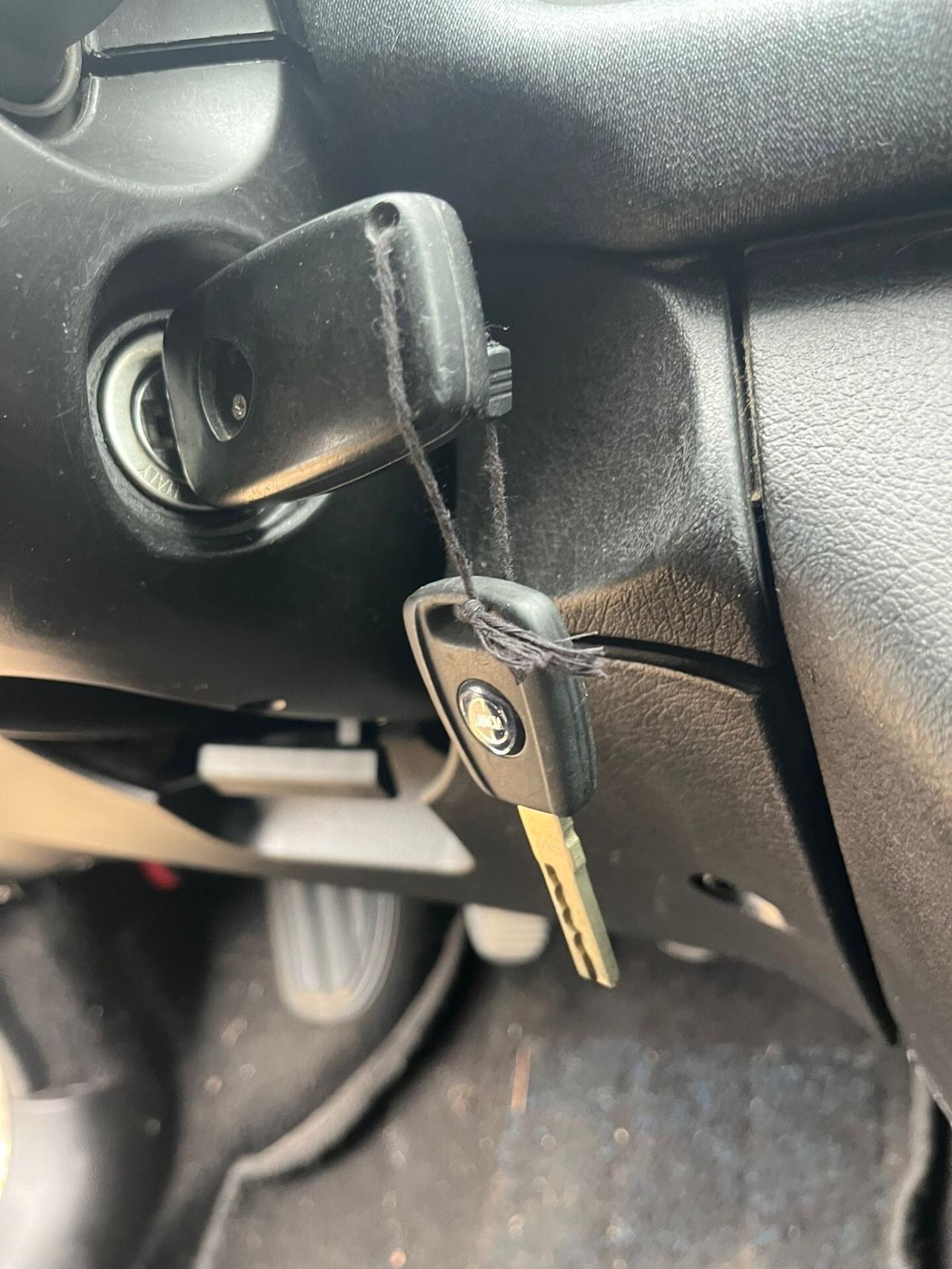 Lancia Ypsilon 1.2 Benzina/GPL - Neopatentato