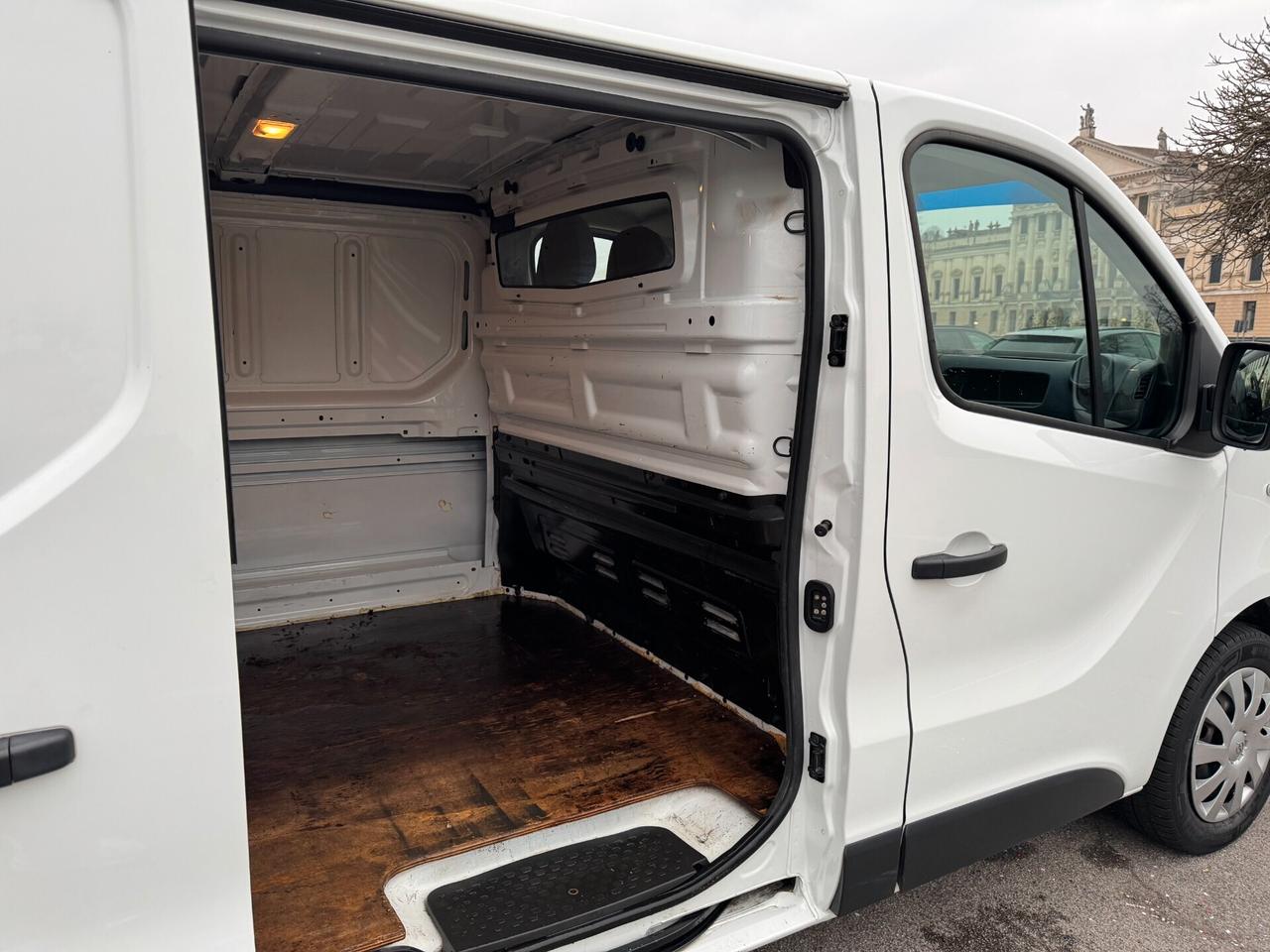 Opel Vivaro 27 1.6 CDTI PC-TN Furgone Essentia L1H1