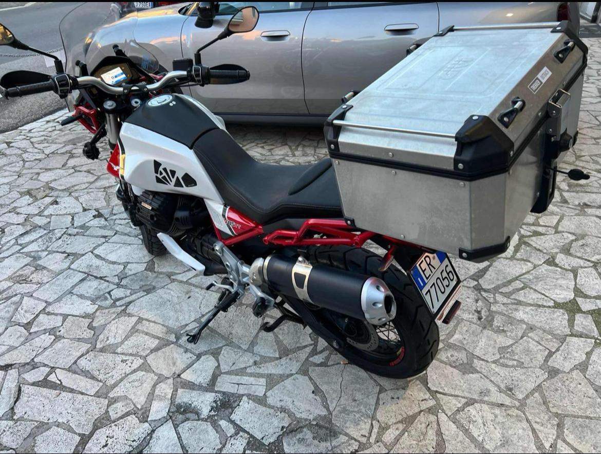 Moto Guzzi V85 TT v85 tt
