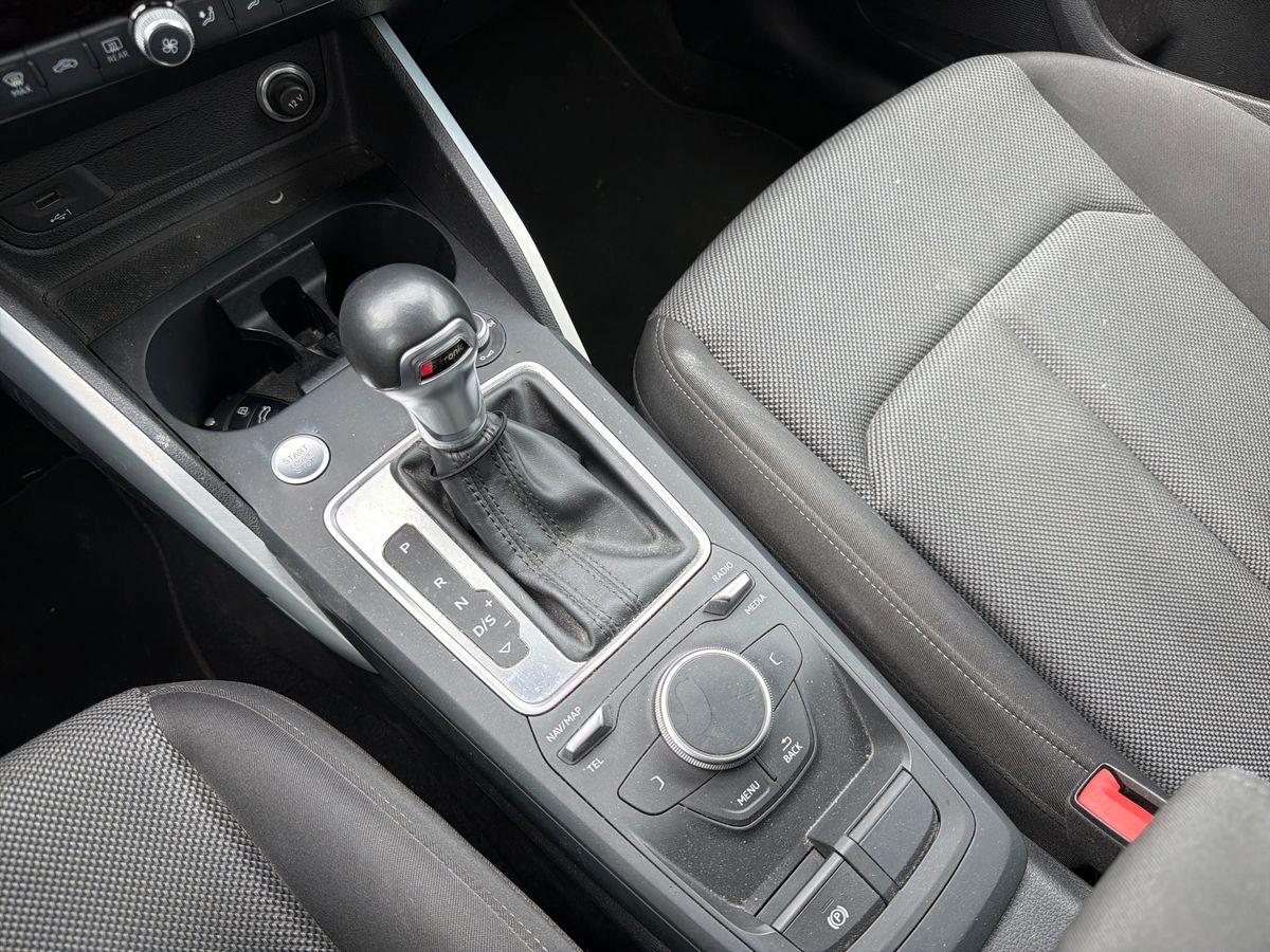AUDI Q2 35 1.5 tfsi Identity Black s-tronic