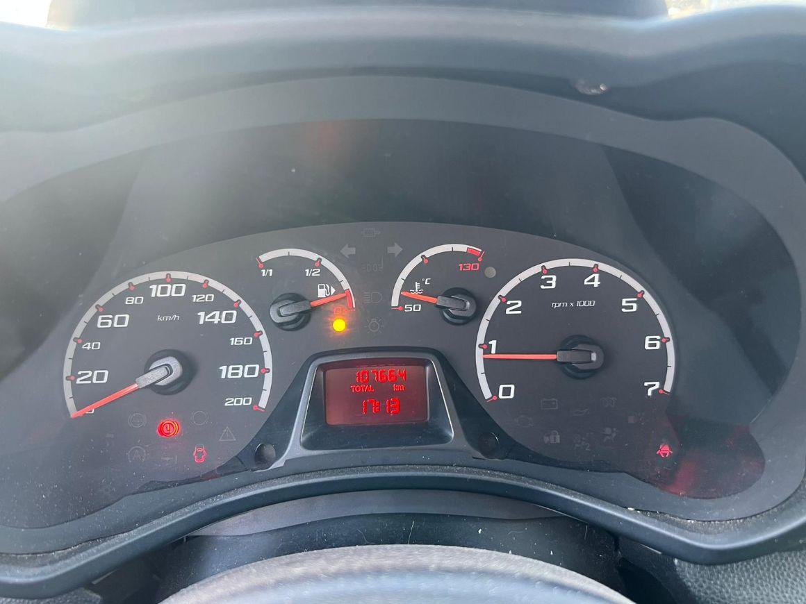 Ford Ka 1.2 + c/esp,tcs 69cv E5 LEGGI