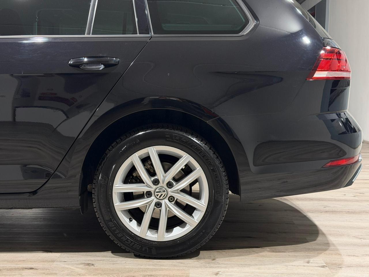 VW GOLF VARIANT 7.5 1.6TDI 116CV 2018 1HANDE