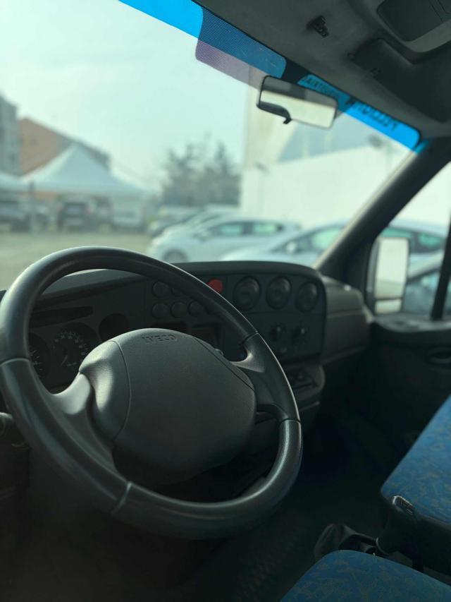 IVECO Daily 35C 13 2.8D PL CASSONATO