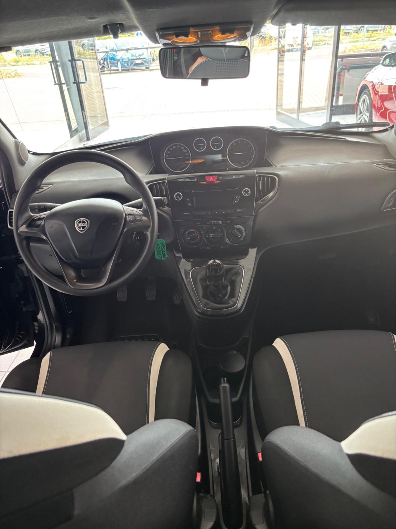 Lancia Ypsilon 1.2 69 CV 5 porte Elle