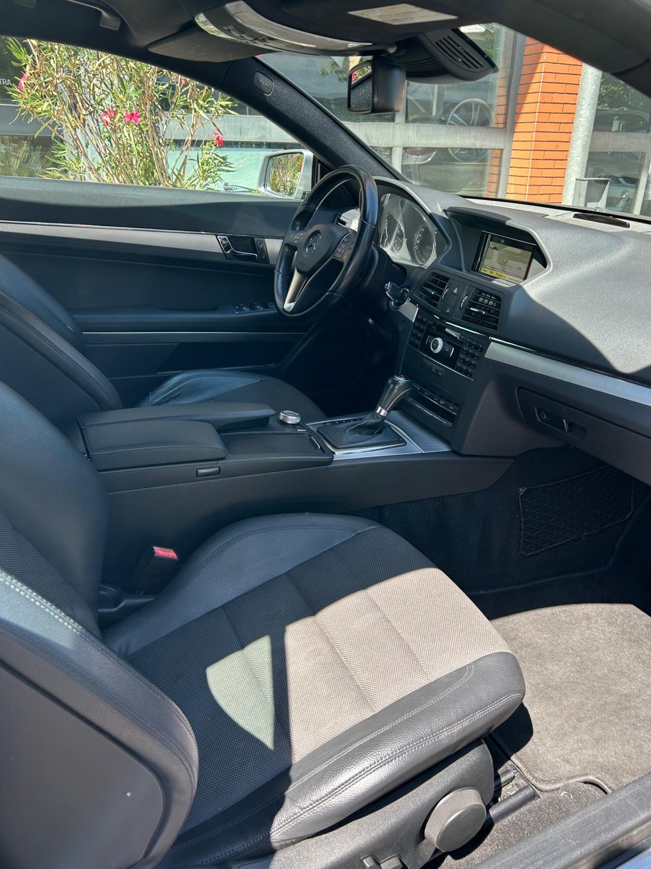 Mercedes-benz E 220 CDI Coupé BlueEFFICIENCY