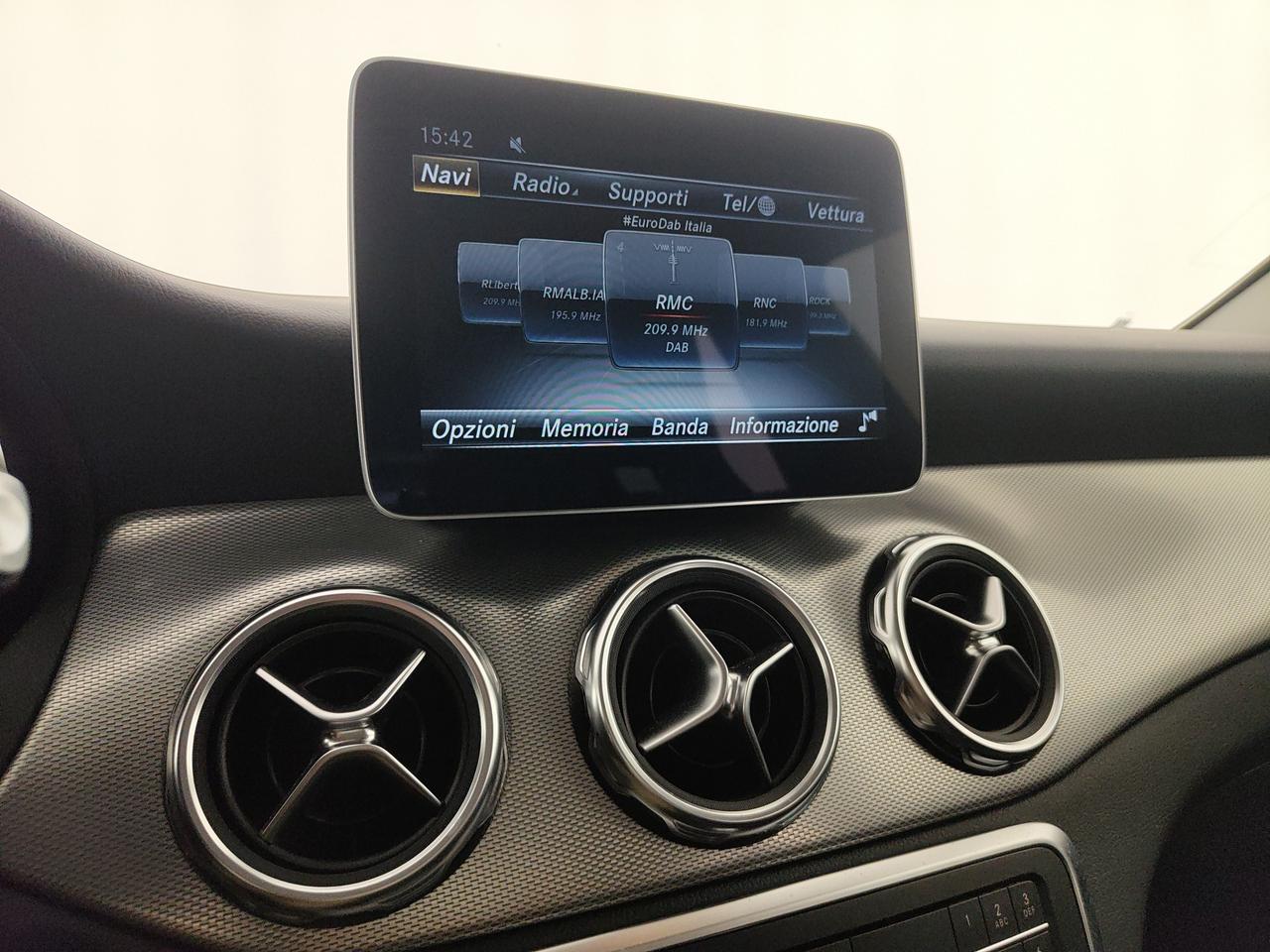 Mercedes-Benz GLA 200 Sport auto