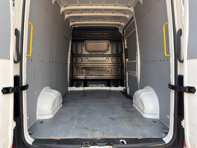 VOLKSWAGEN Crafter L3H3 2.0TDI 140CV