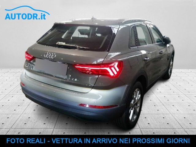 AUDI Q3 45 TFSIe S-Tronic Business Plus Retrocamera, ACC