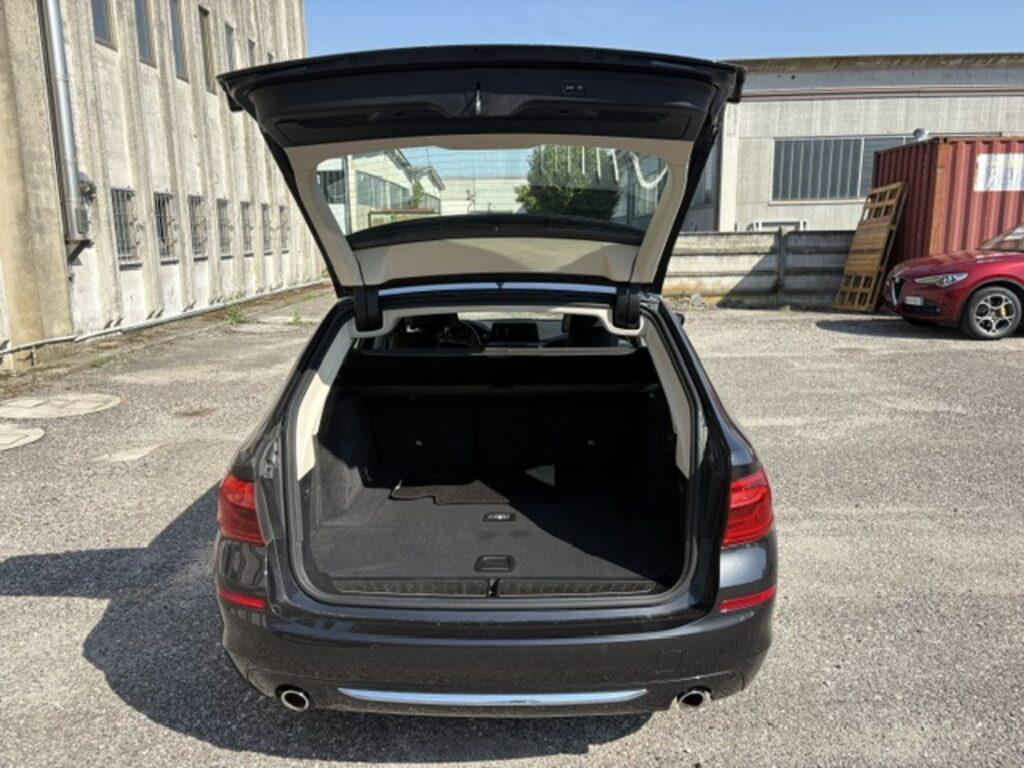 BMW Serie 5 Touring 520 d Luxury xDrive Steptronic
