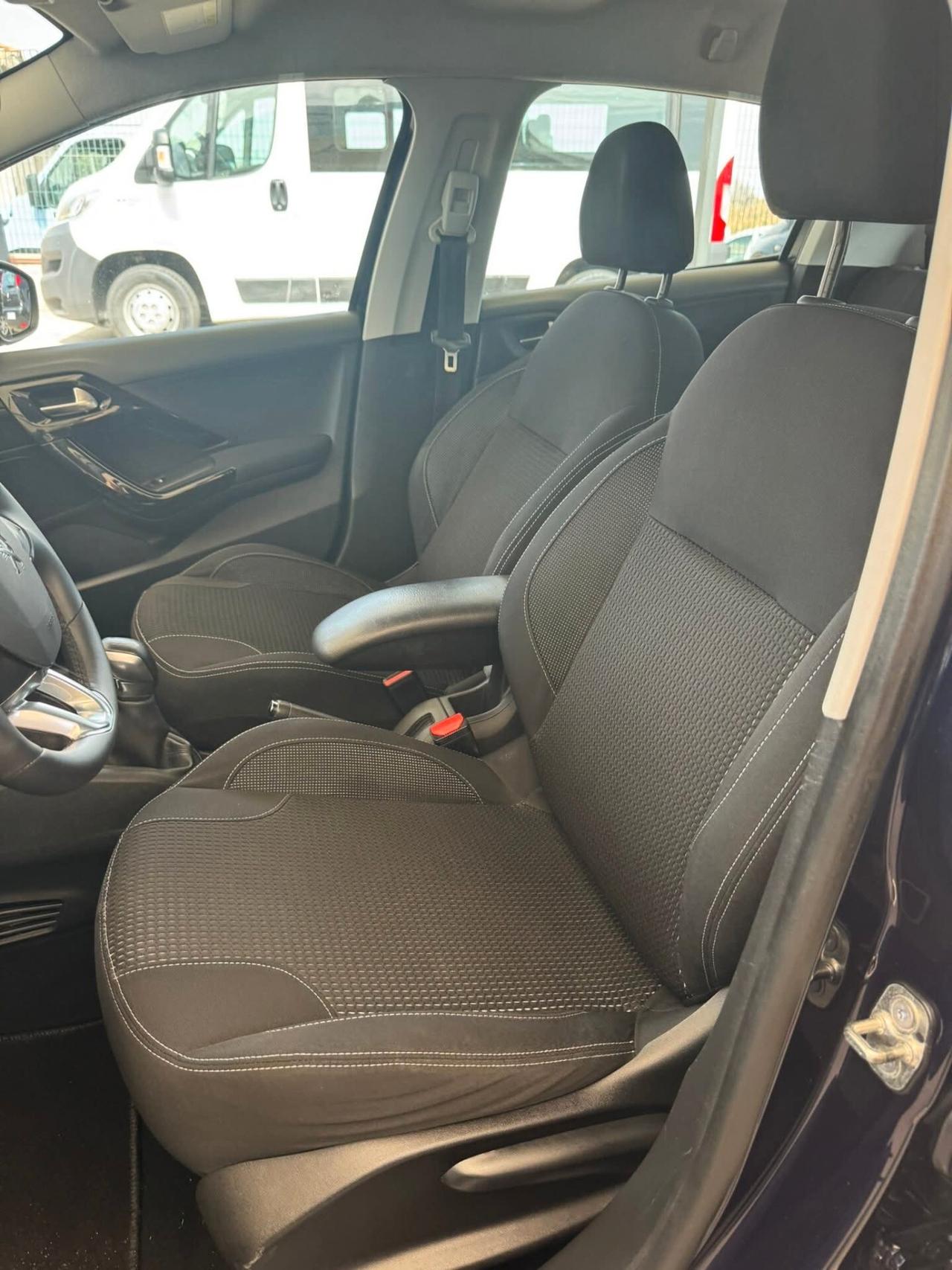 PEUGEOT 208 1600BLUEHDI 75CV EURO6B CON SOLI 73000KM