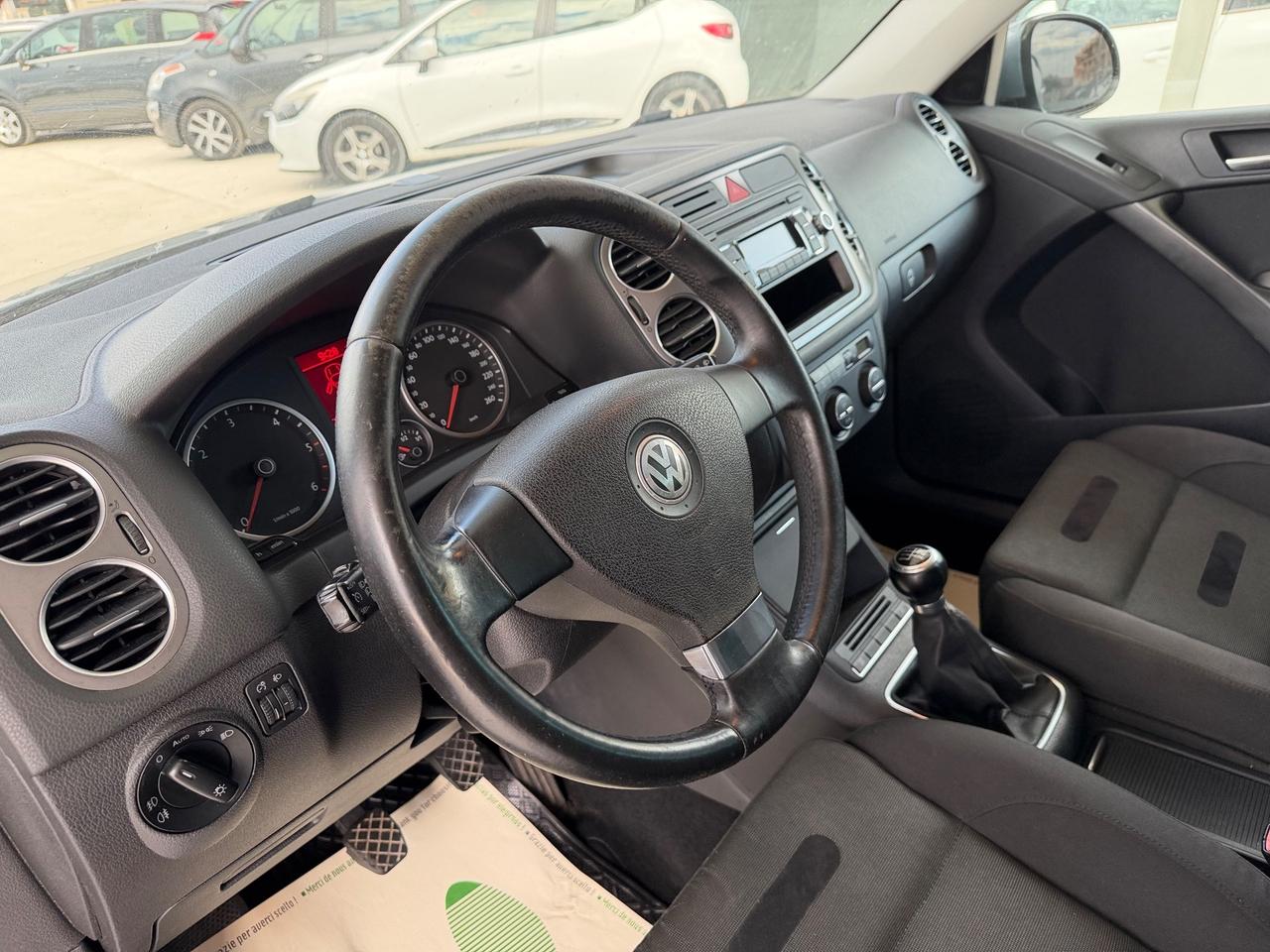 Volkswagen Tiguan 2.0 16V TDI DPF tiptronic Sport & Style (18°)