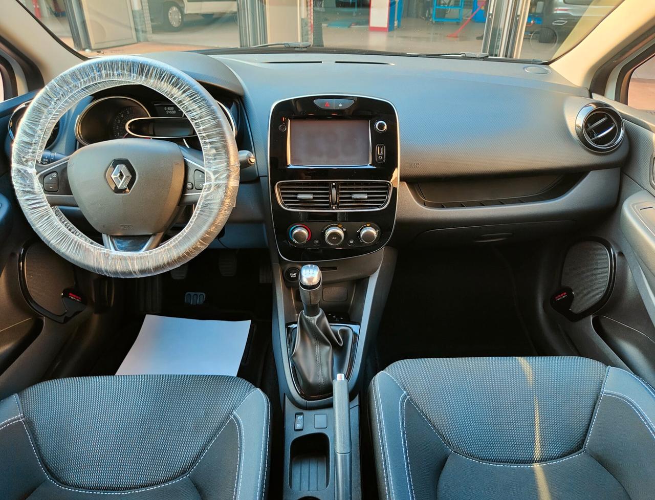 Renault Clio 1.2 75CV 5 porte Intens