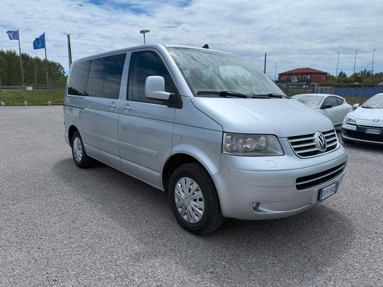 Volkswagen Transporter 2.5 TDI/174CV PC-TM Kombi
