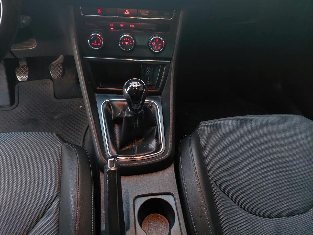Seat Leon 1.6 tdi Connect CV 110 #50343
