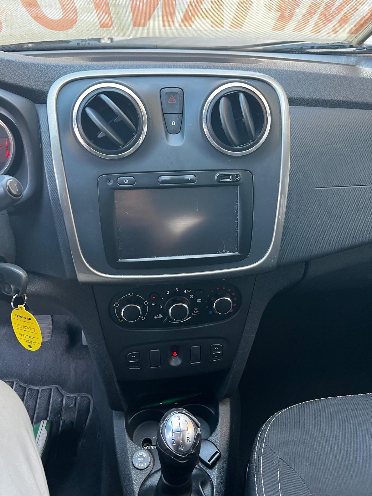Dacia sandero 1,2 Benzina/GPL 2015